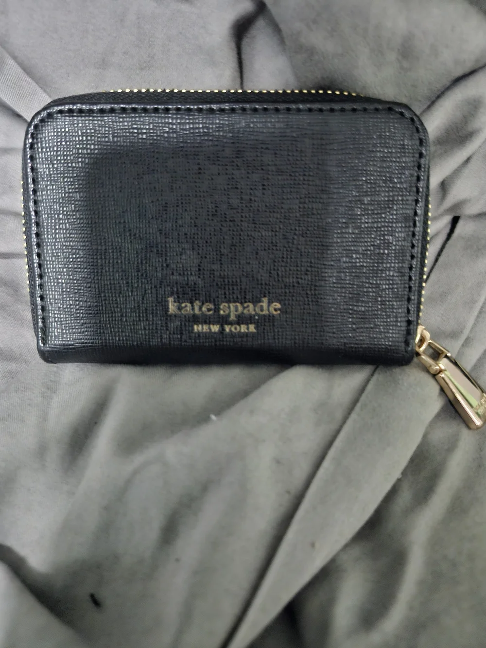Kate Spade Magnetic Zip Wallet for MagSafe - Black New In Box